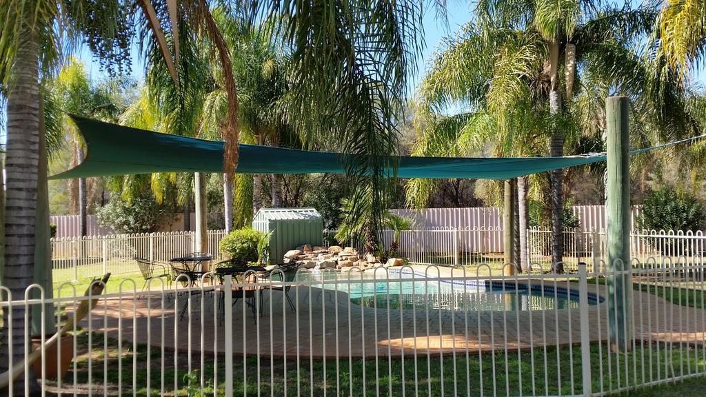 Mulga Country Motor Inn Charleville Exterior foto