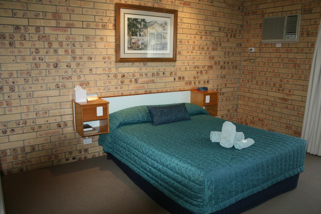 Mulga Country Motor Inn Charleville Exterior foto